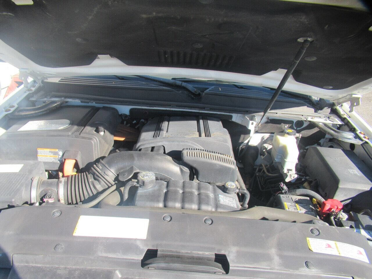 Used 2009 GMC Yukon 4WD Hybrid image 16