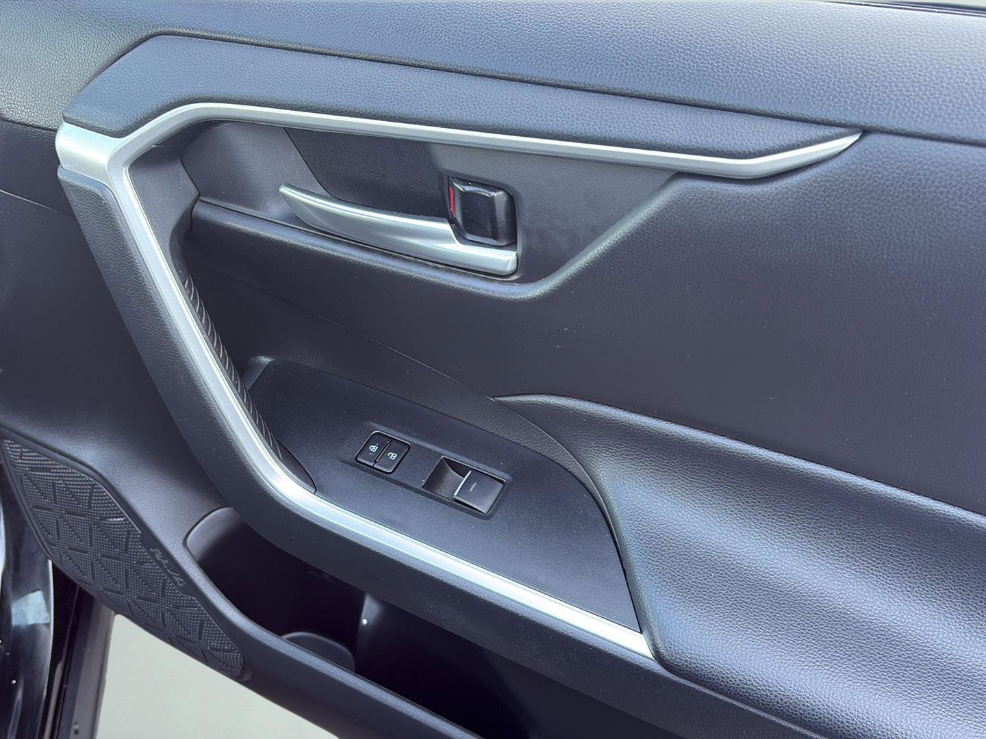 Used 2024 Toyota RAV4 XLE w/ Weather Package image 23