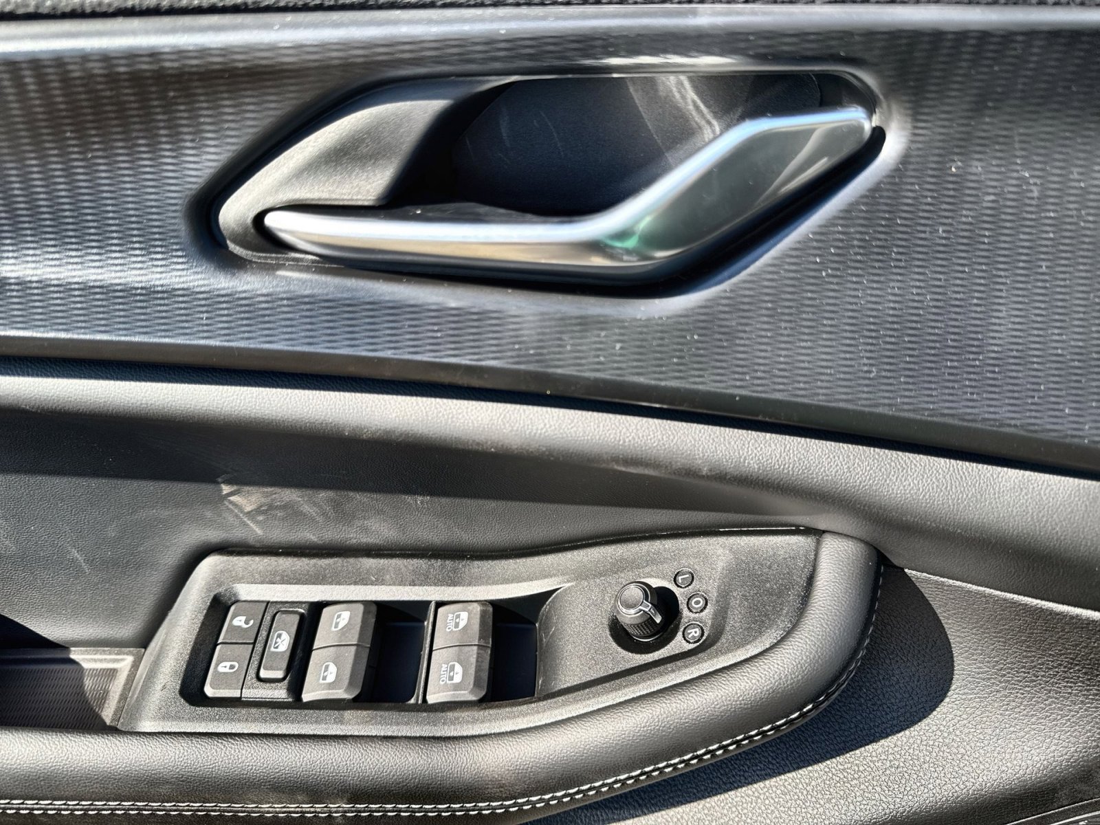 New 2025 Jeep Grand Cherokee Laredo image 15