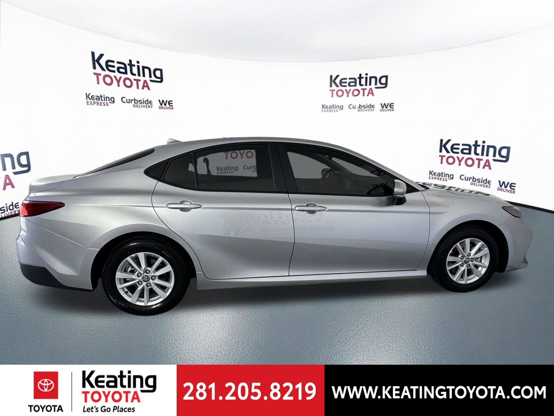 Used 2026 Toyota Camry LE w/ Convenience Package image 4