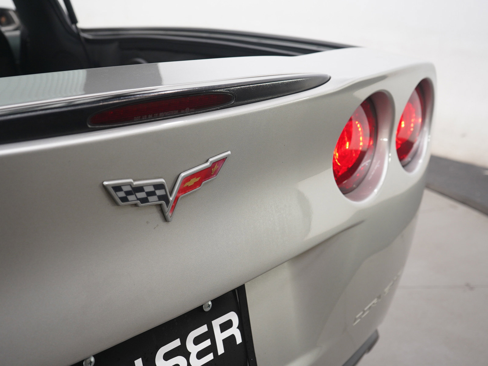 Used 2007 Chevrolet Corvette Coupe w/ Preferred Equipment Group RWD image 26