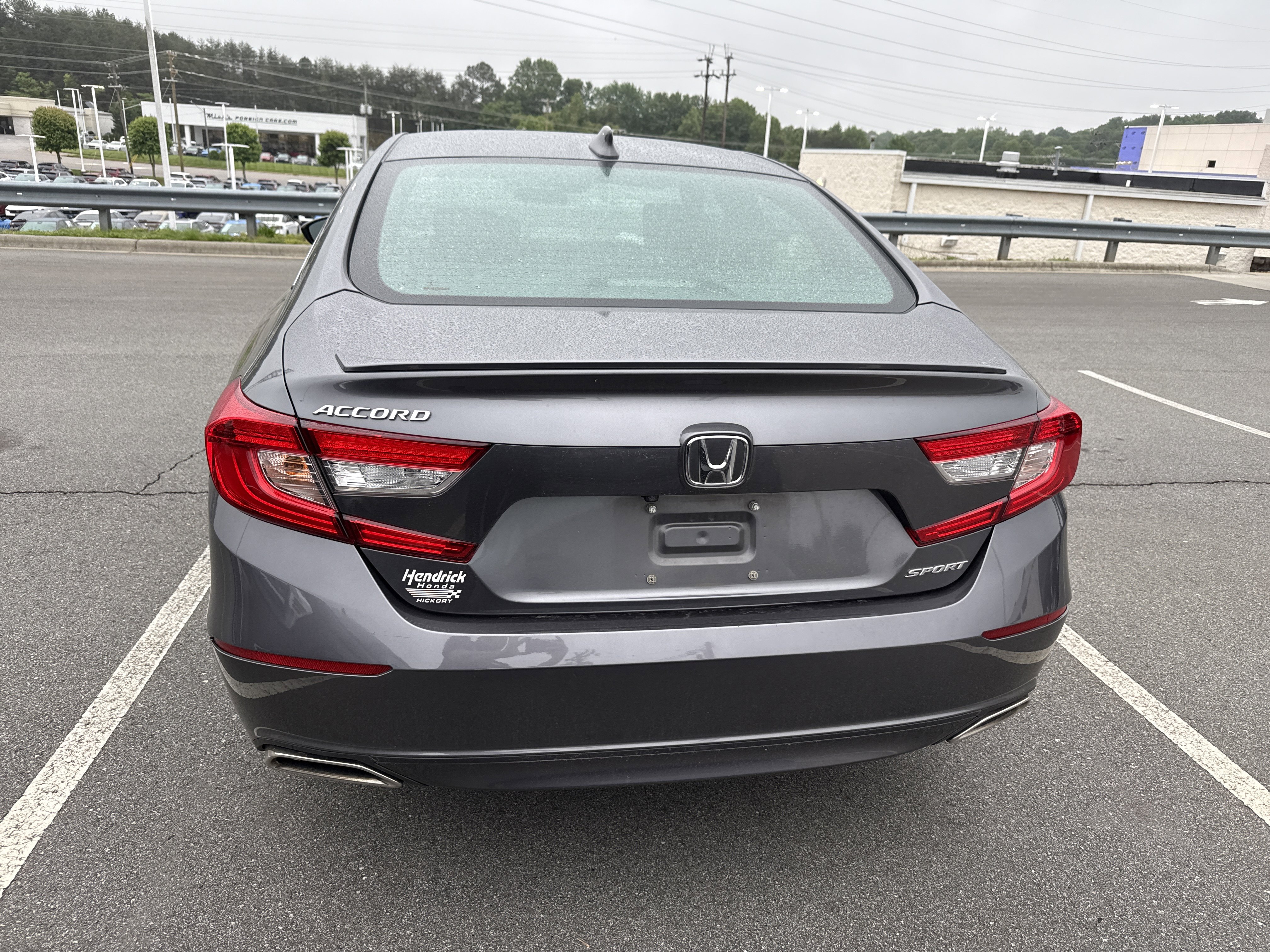 Used 2020 Honda Accord Sport image 2
