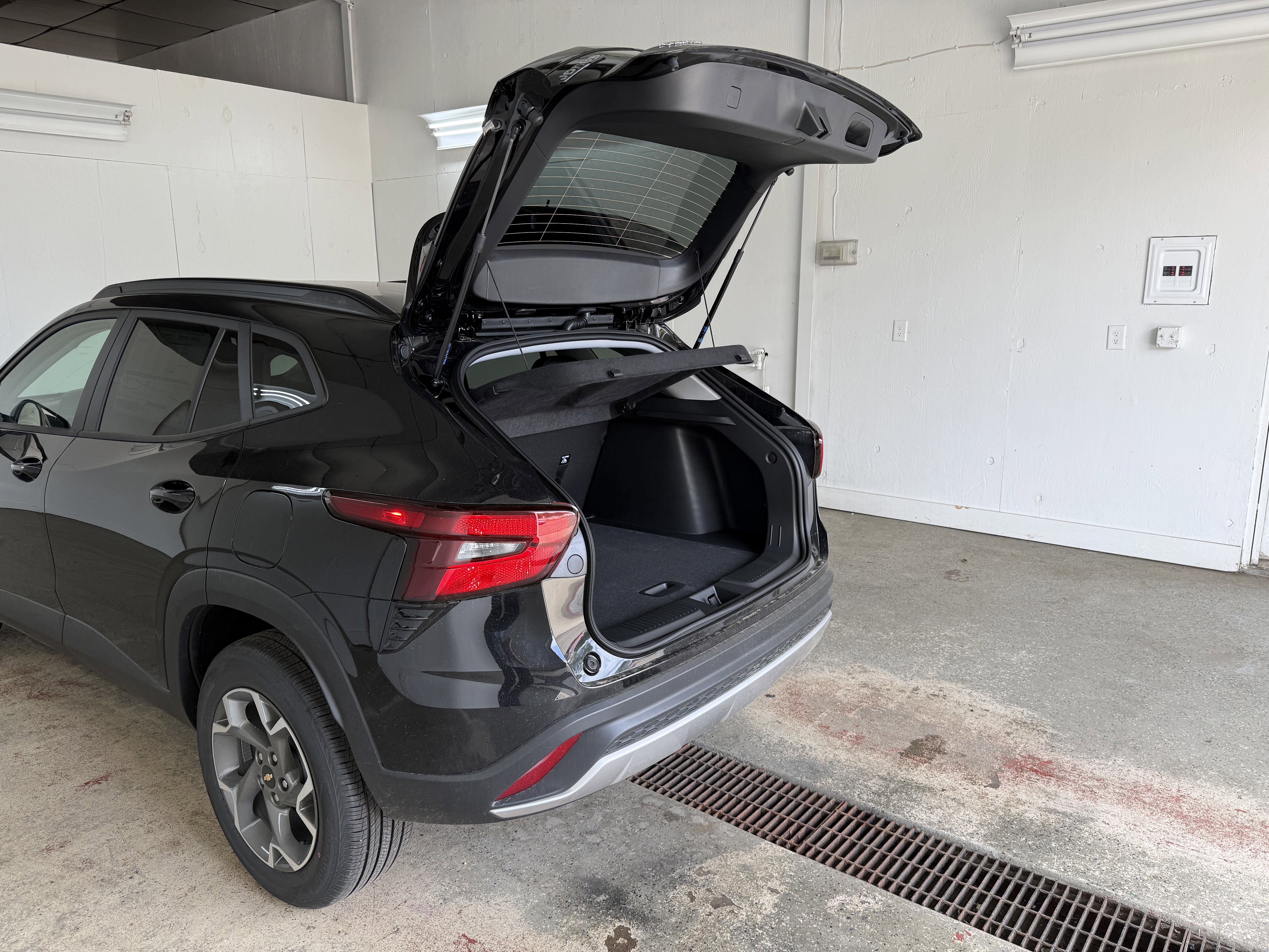 New 2026 Chevrolet Trax LT w/ LT Convenience Package image 39