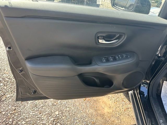 Used 2025 Honda HR-V LX image 13