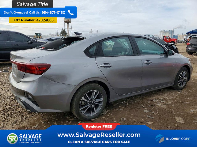 Used 2023 Kia Forte LXS w/ LXS Technology Package FWD image 4