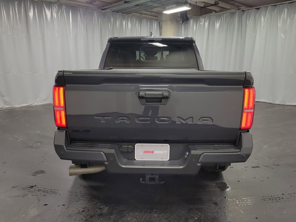 Used 2024 Toyota Tacoma TRD Sport w/ TRD Sport Upgrade Package image 7
