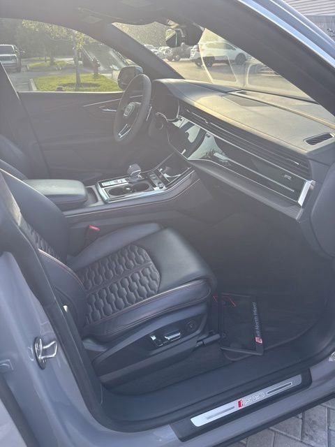 Used 2024 Audi RS Q8 AWD/4WD image 4