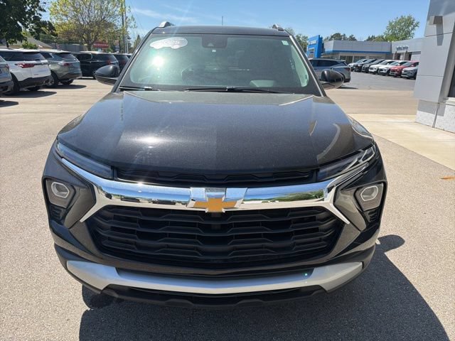 Used 2025 Chevrolet TrailBlazer LT AWD/4WD image 8
