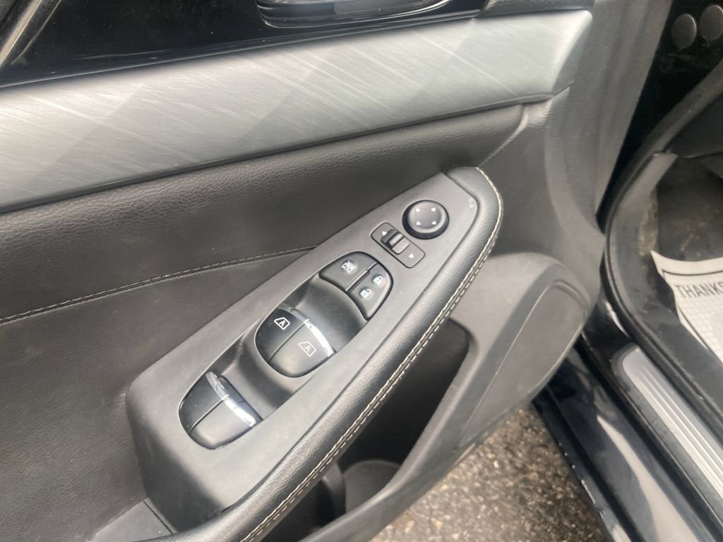 Used 2017 Nissan Maxima 3.5 SL image 16