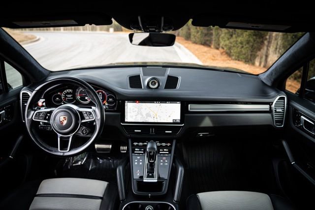 Used 2021 Porsche Cayenne GTS image 24
