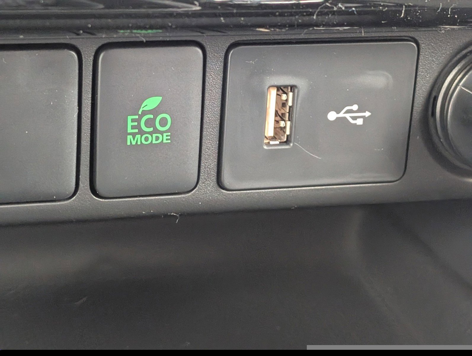 New 2025 Mitsubishi Eclipse Cross ES image 19