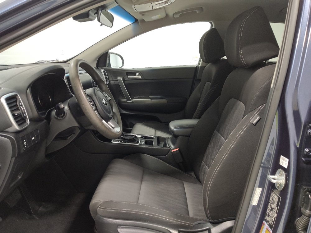 Used 2020 Kia Sportage LX image 17