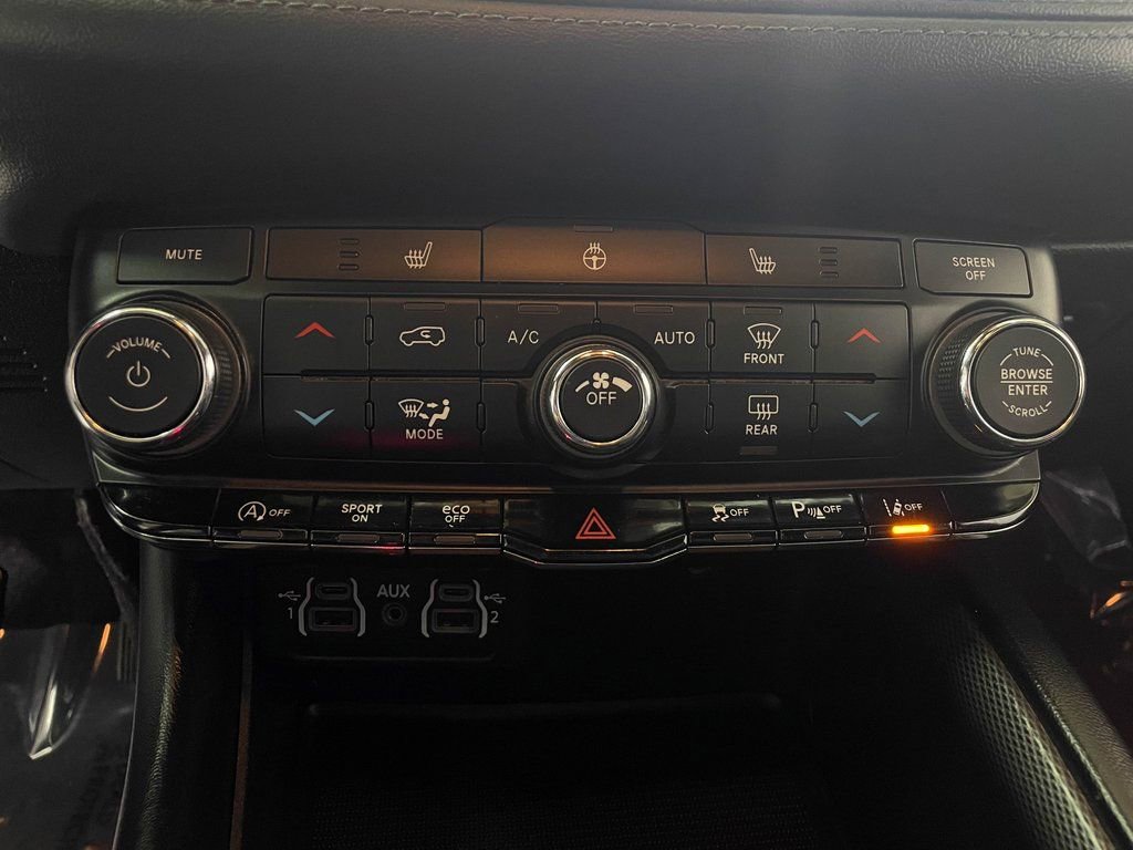 Used 2022 Dodge Durango GT image 28