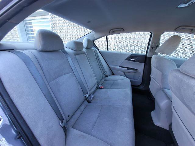 Used 2013 Honda Accord LX image 24