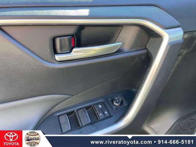 Used 2023 Toyota RAV4 XLE w/ Convenience Package AWD/4WD image 17