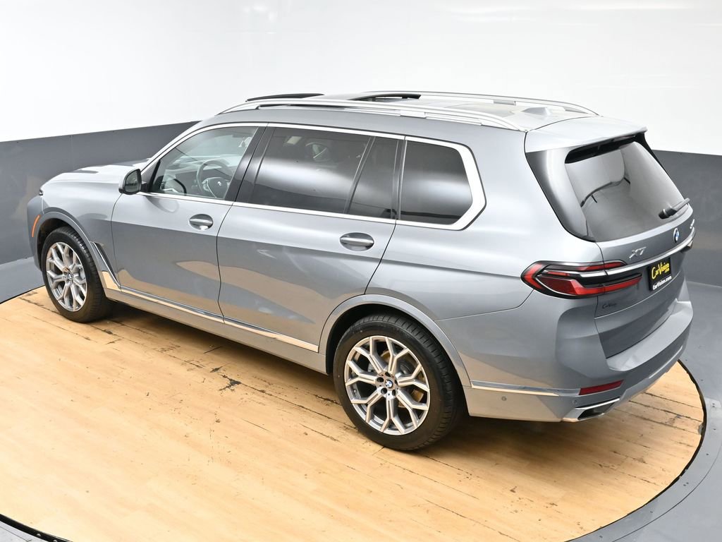 Used 2025 BMW X7 xDrive40i AWD/4WD image 49