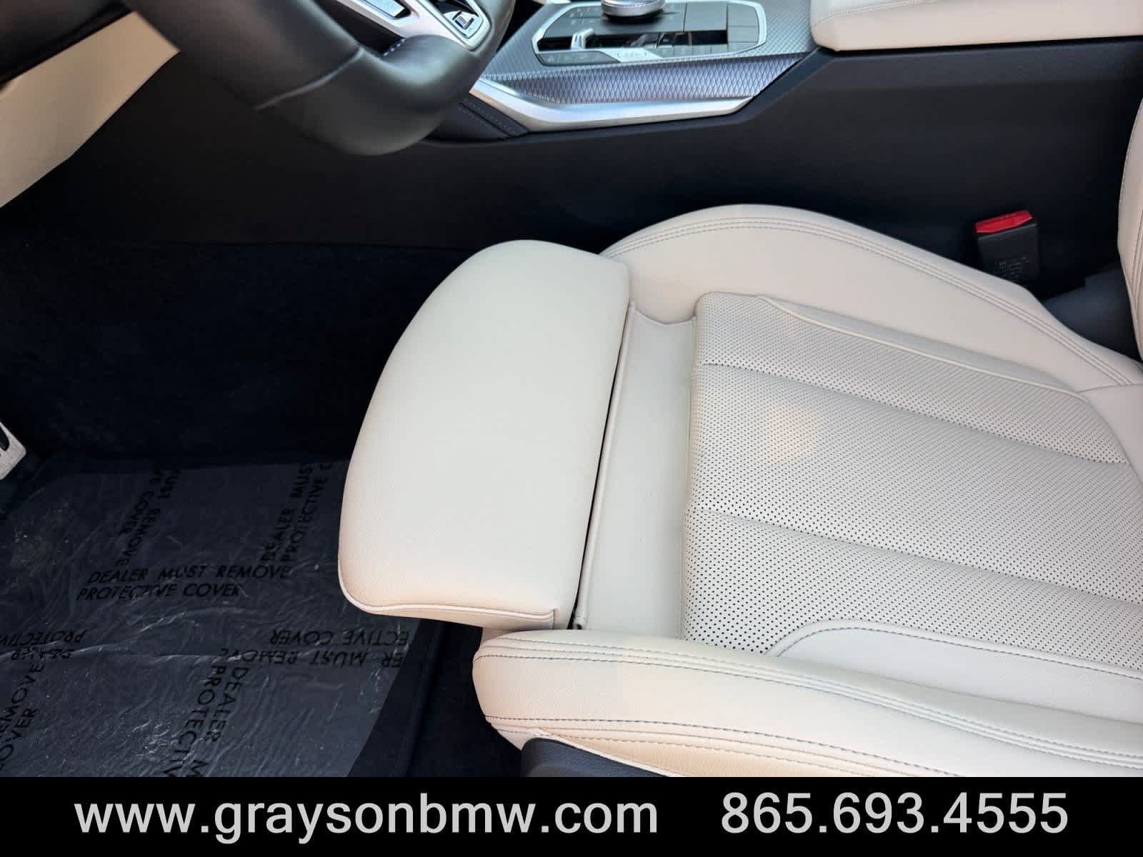 Used 2026 BMW M440i Coupe RWD image 12