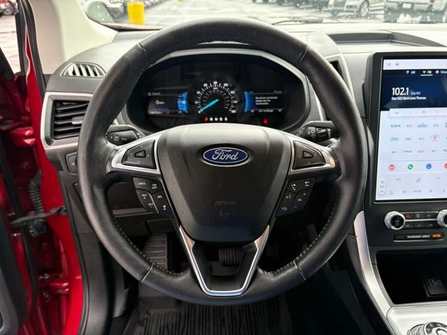 Used 2022 Ford Edge SEL w/ Sport Appearance Package image 13