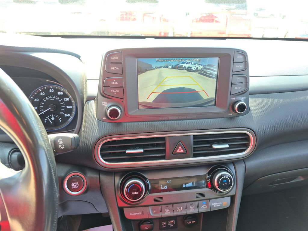 Used 2019 Hyundai Kona Limited image 16