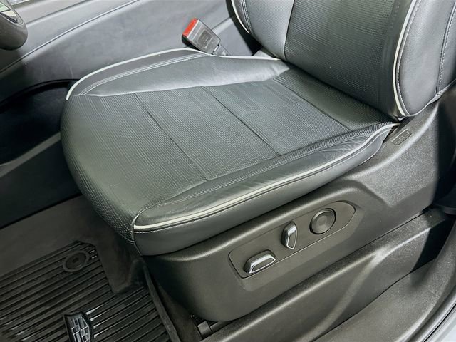 Certified 2023 Cadillac Escalade Sport w/ Touring Package image 21