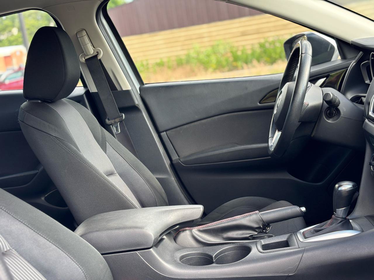 Used 2014 MAZDA MAZDA3 i Touring FWD image 39