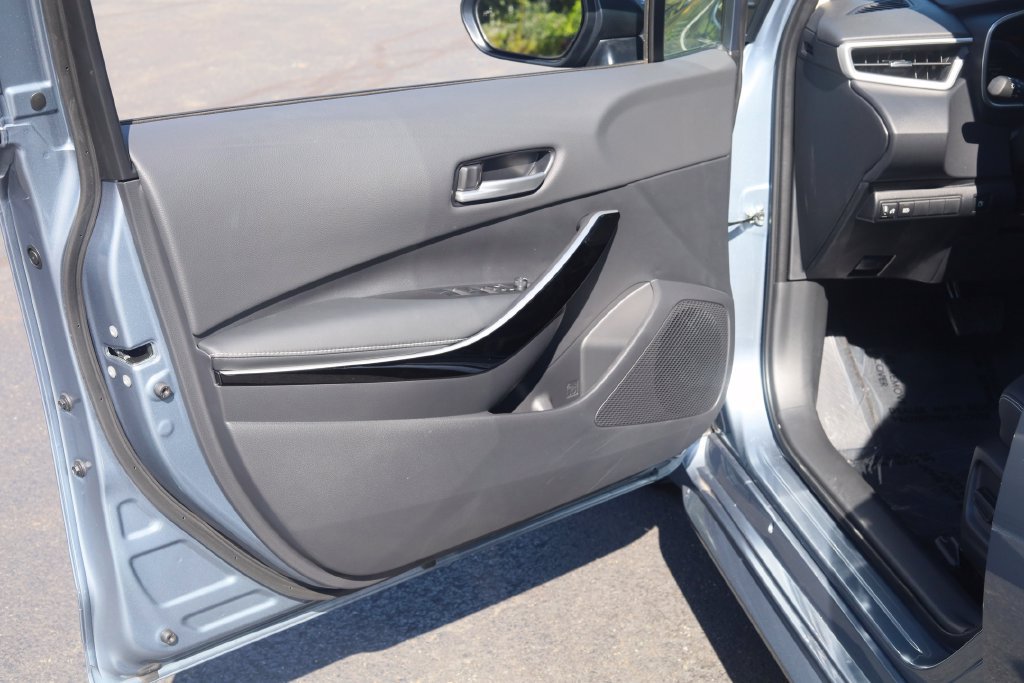Used 2026 Toyota Corolla XLE FWD image 32
