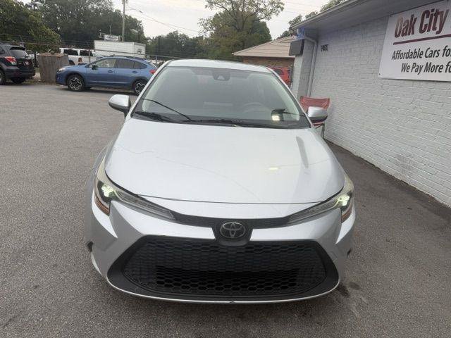Used 2021 Toyota Corolla LE FWD image 3