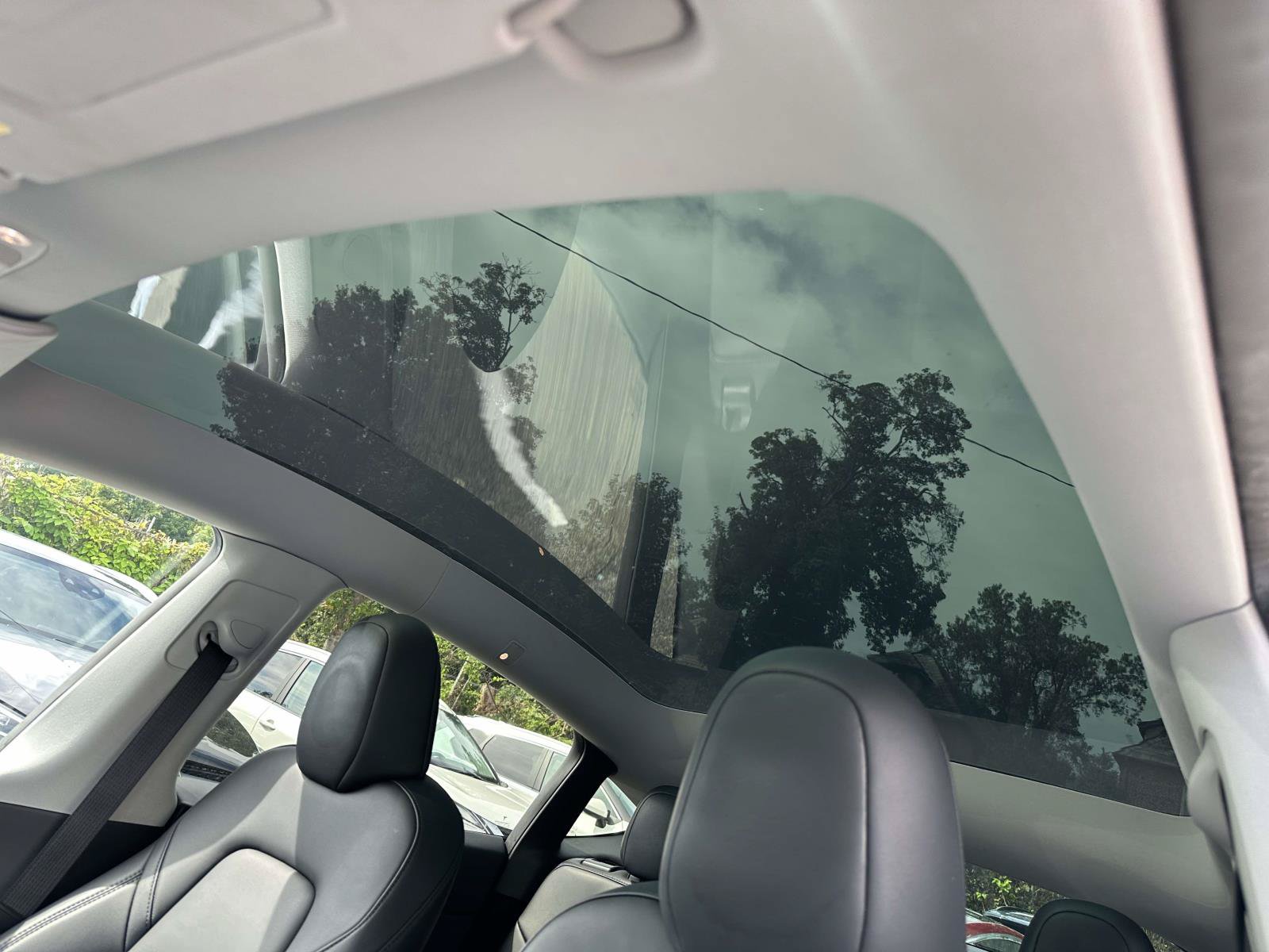 Used 2023 Tesla Model Y Long Range AWD/4WD image 17
