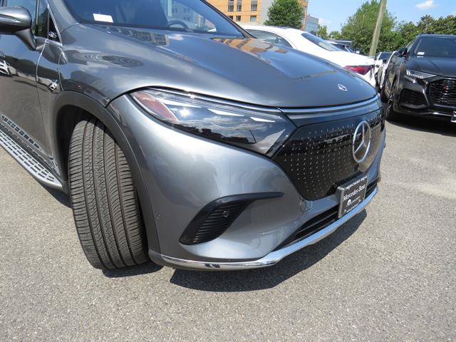 Certified 2023 Mercedes-Benz EQS 450+ 4MATIC SUV w/ Exclusive Trim Package image 28