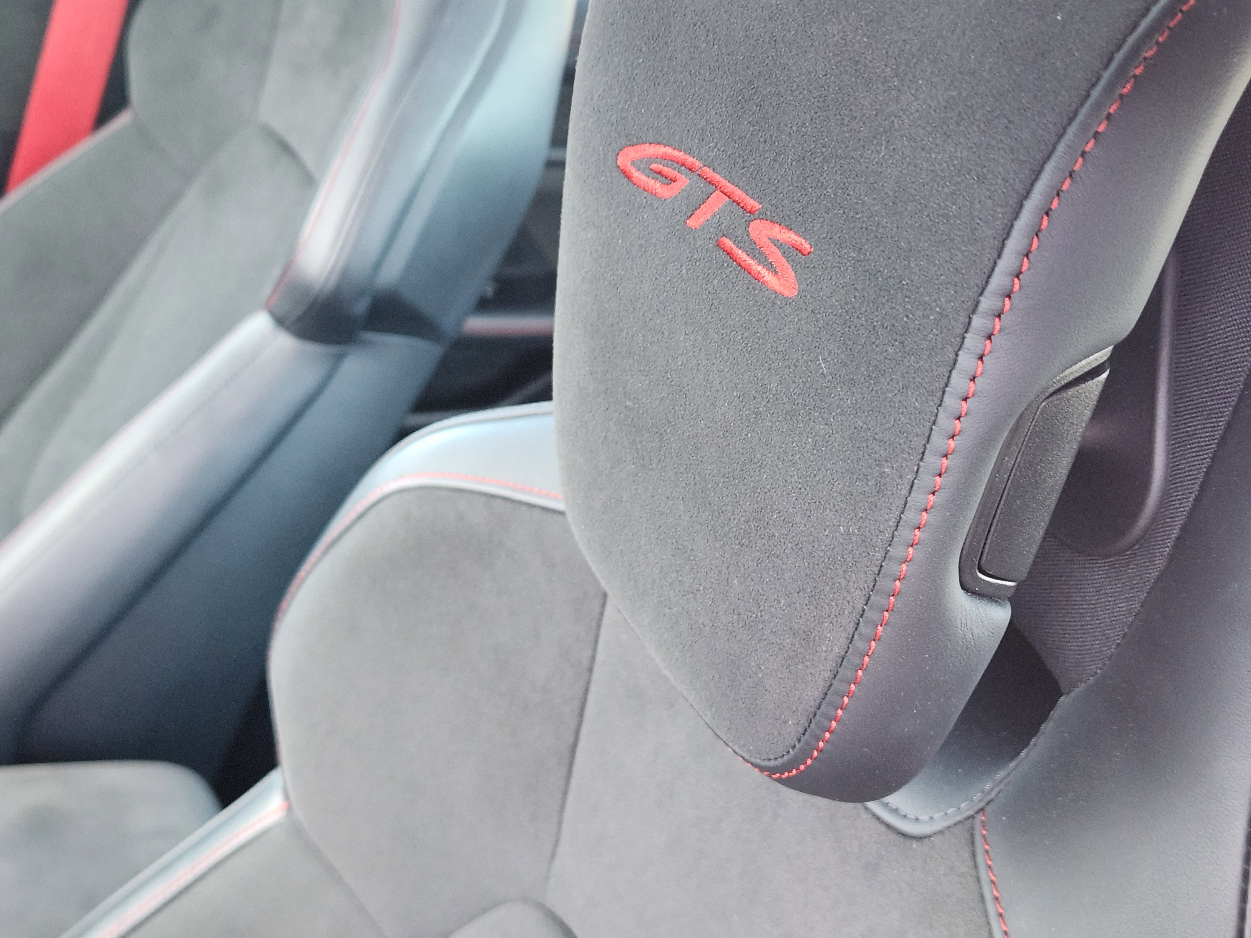 Used 2023 Porsche Taycan GTS image 13