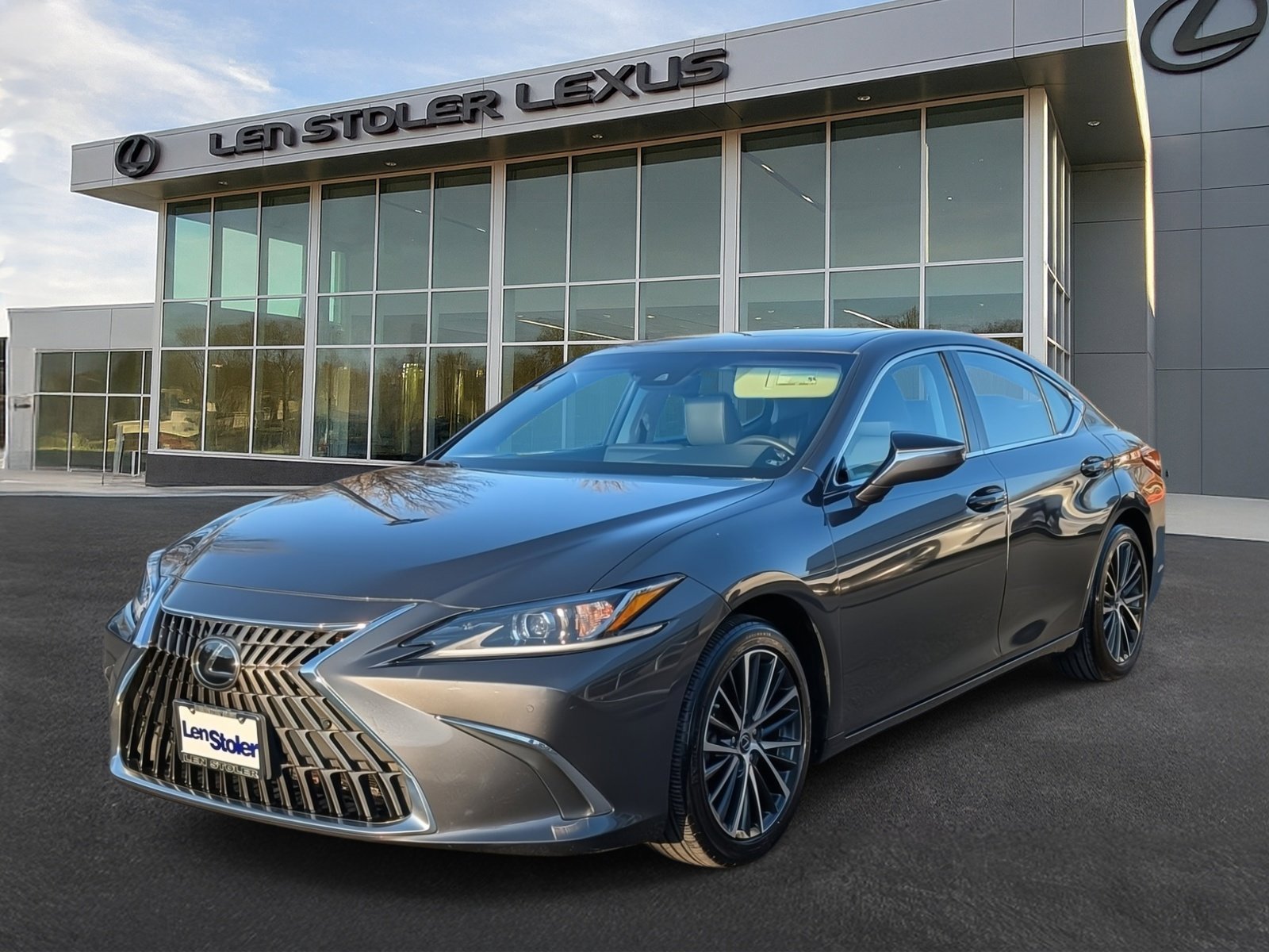Certified 2022 Lexus ES 350 w/ Premium Package image 7