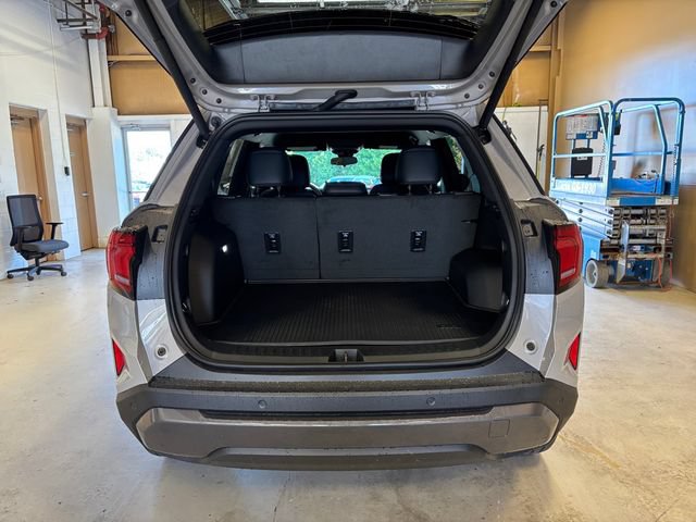 New 2027 GMC Terrain Elevation w/ Elevation Premium Package AWD/4WD image 17