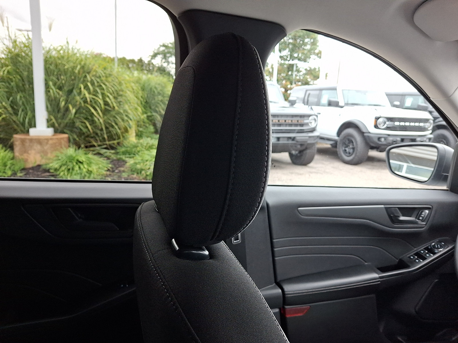 Certified 2023 Ford Escape Active AWD/4WD image 12