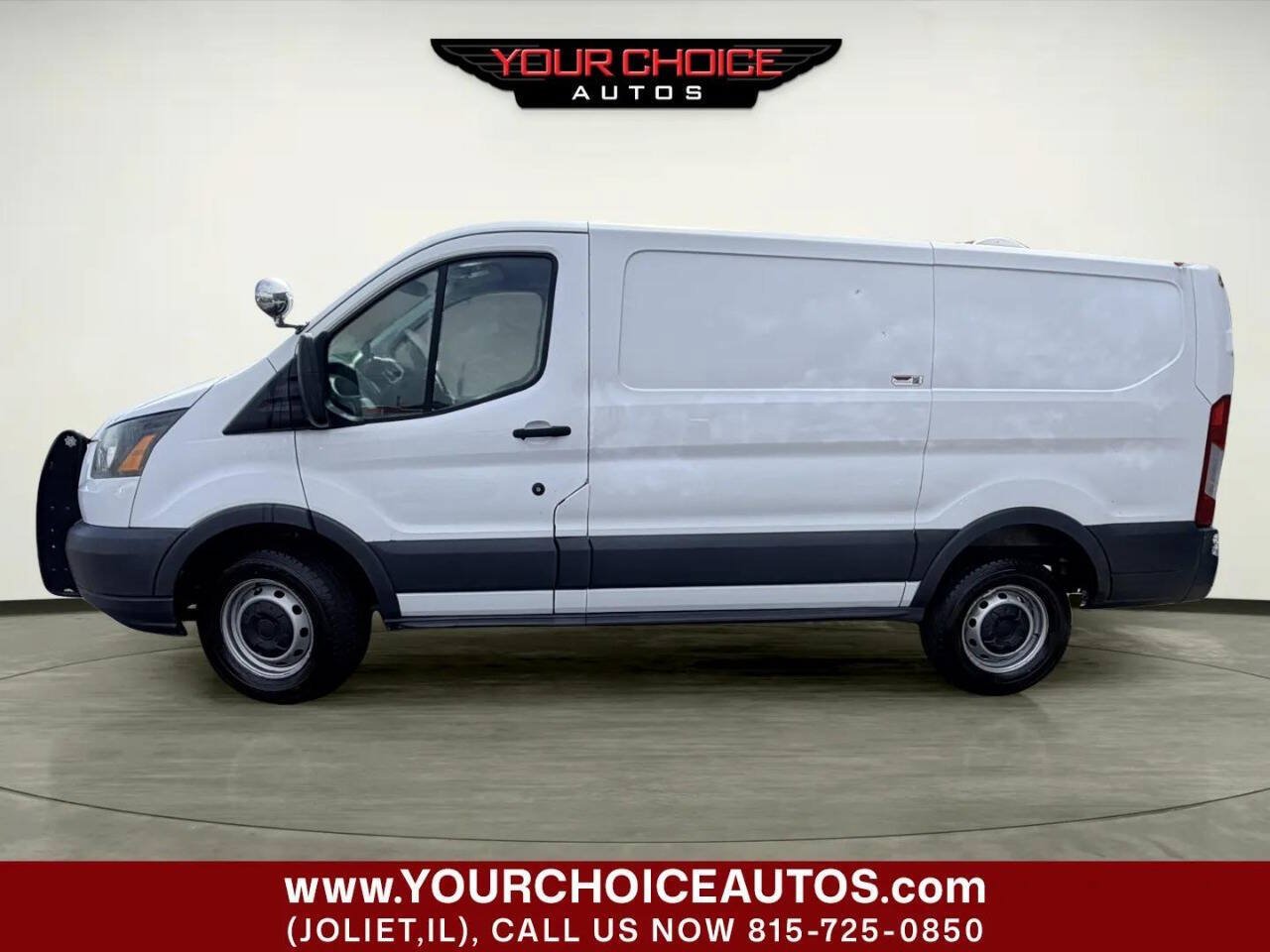 Used 2016 Ford Transit 250 130 Low Roof RWD image 2
