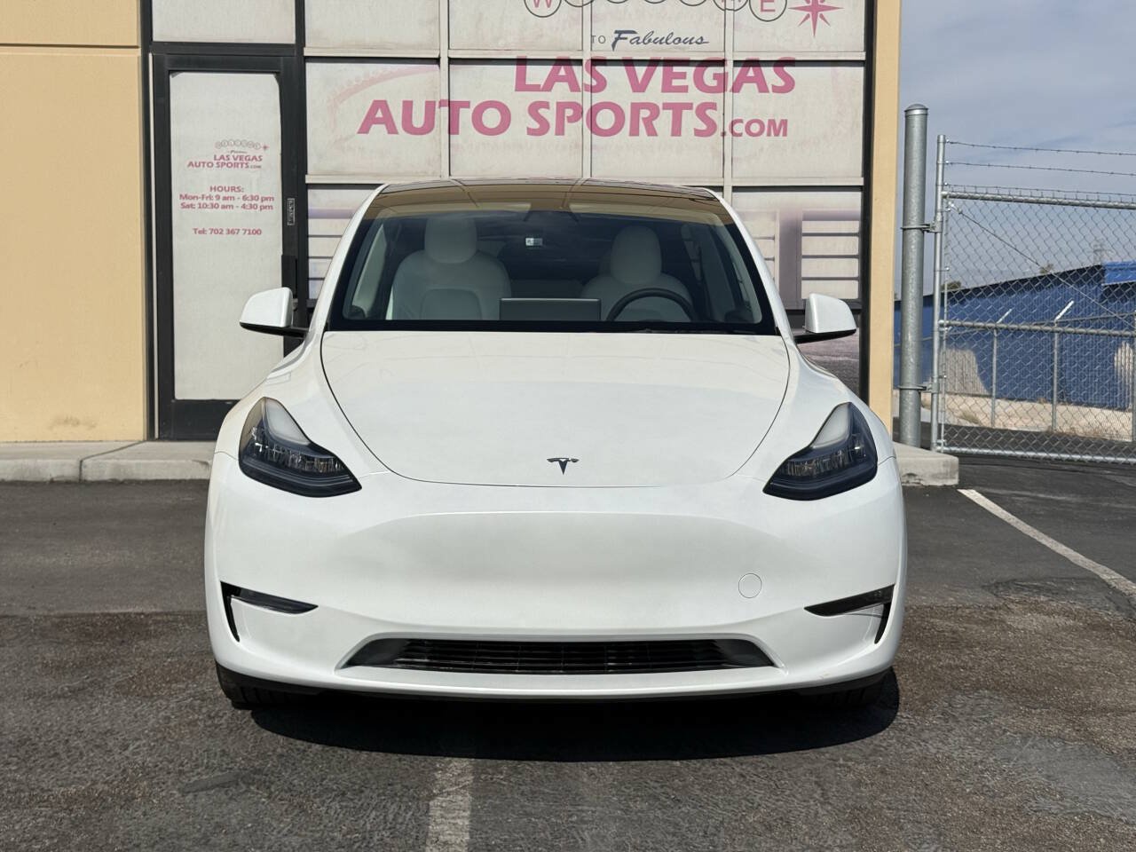 Used 2023 Tesla Model Y Long Range AWD/4WD image 3