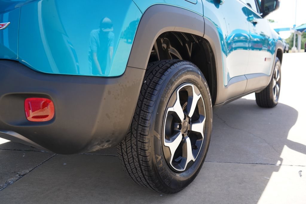 Used 2020 Jeep Renegade Trailhawk w/ Cold Weather Group AWD/4WD image 9