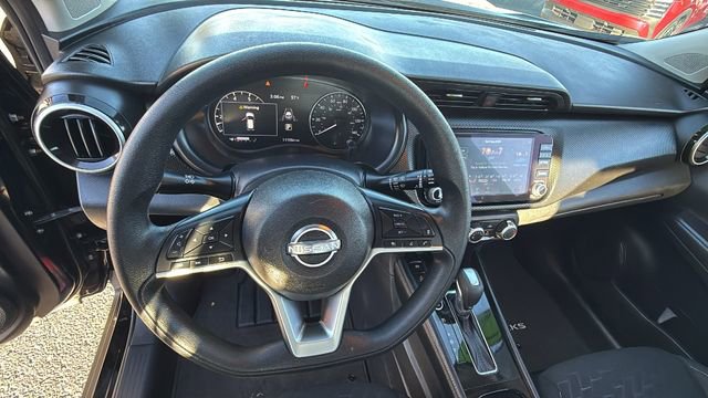 Used 2024 Nissan Kicks SV image 18