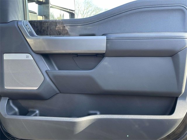 New 2025 Ford F250 Lariat w/ Lariat Ultimate Package image 24