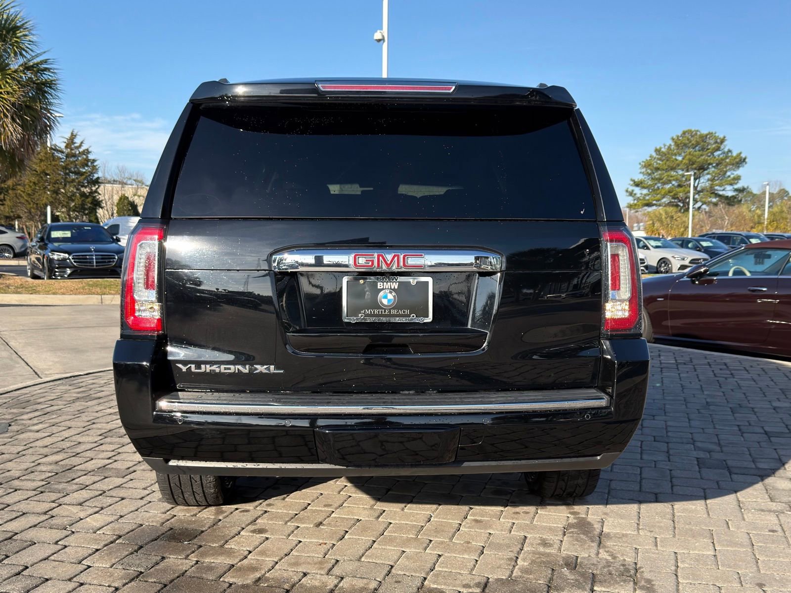 Used 2015 GMC Yukon XL Denali w/ Open Road Package image 10