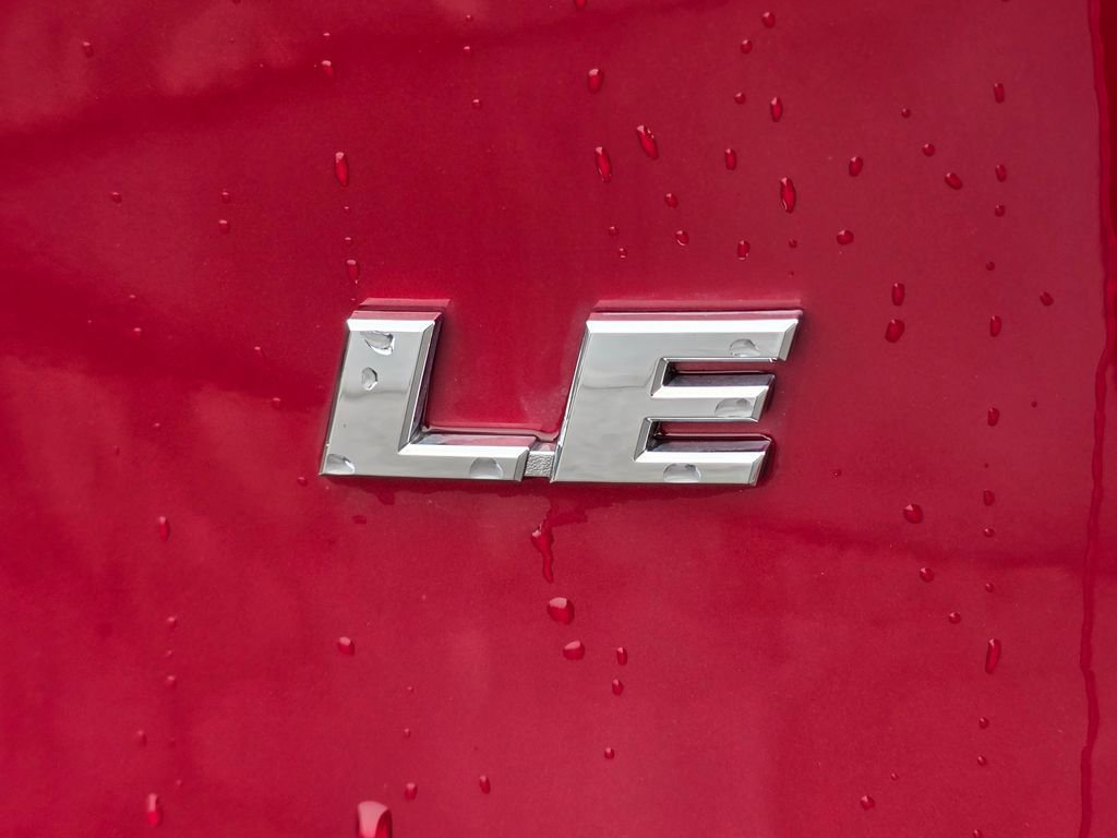 Used 2024 Toyota RAV4 LE FWD image 12