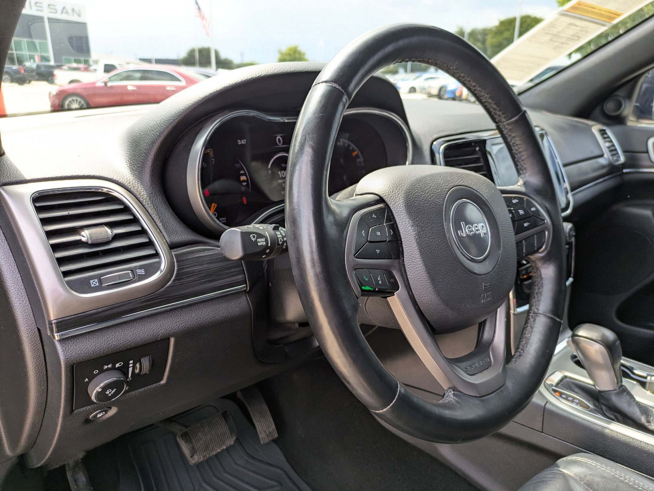 Used 2019 Jeep Grand Cherokee Limited image 11