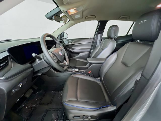 Used 2025 Buick Encore GX Sport Touring w/ Comfort Package FWD image 10