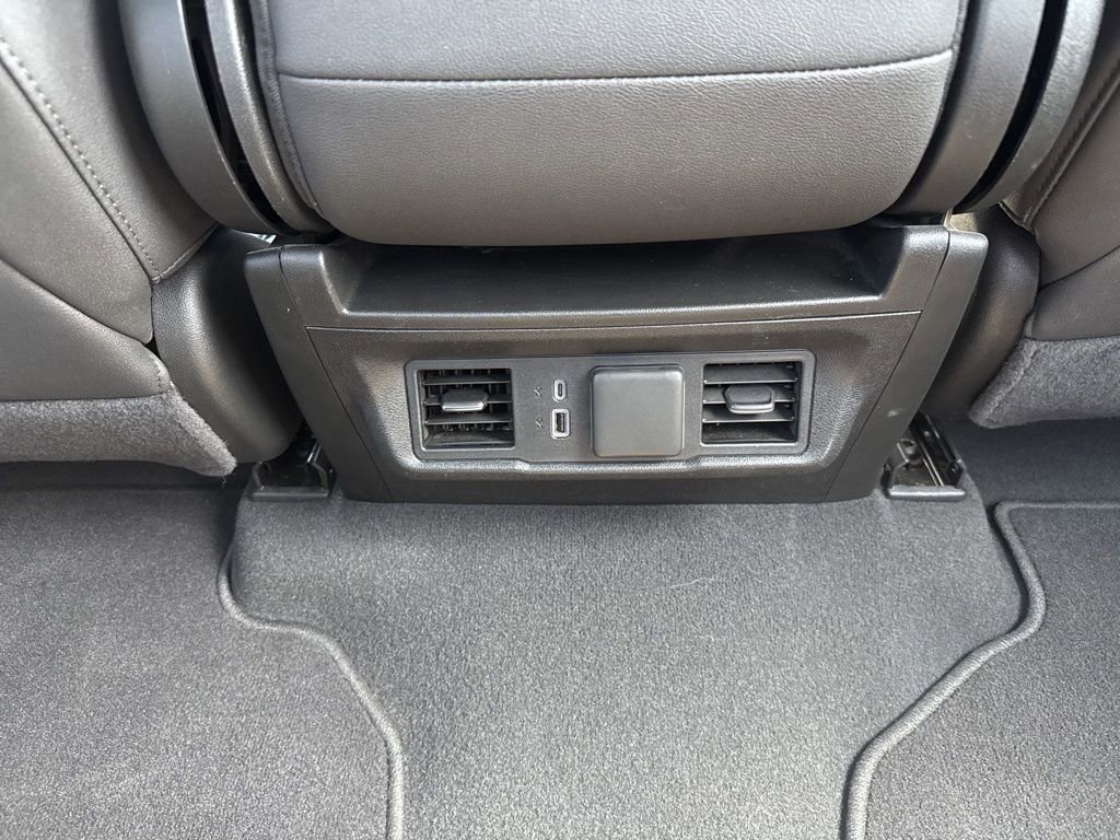 Used 2024 GMC Sierra 1500 SLT AWD/4WD image 29