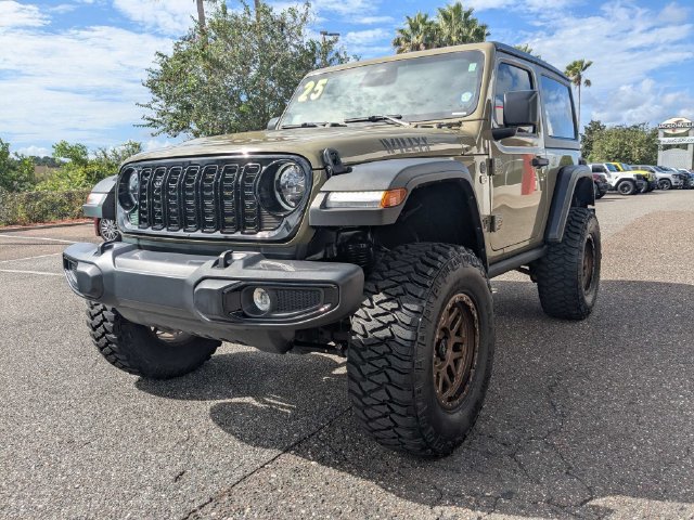 Used 2025 Jeep Wrangler Sport AWD/4WD image 8