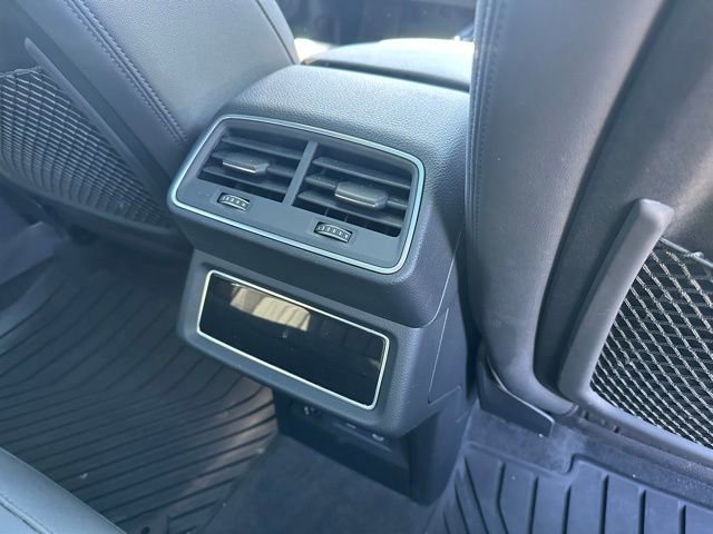 Used 2022 Audi e-tron Premium AWD/4WD image 33