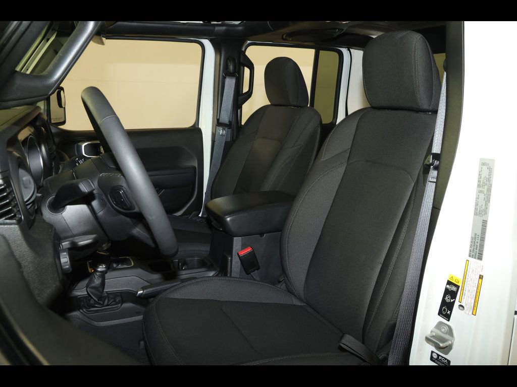 Used 2023 Jeep Gladiator Sport AWD/4WD image 16