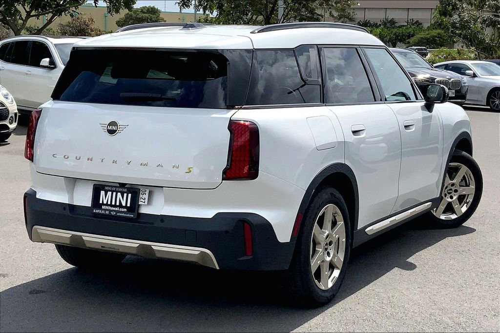 Certified 2025 MINI Cooper Countryman SE w/ Comfort Package Max image 14