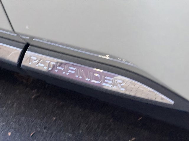 Used 2024 Nissan Pathfinder Platinum w/ Cargo Package image 28