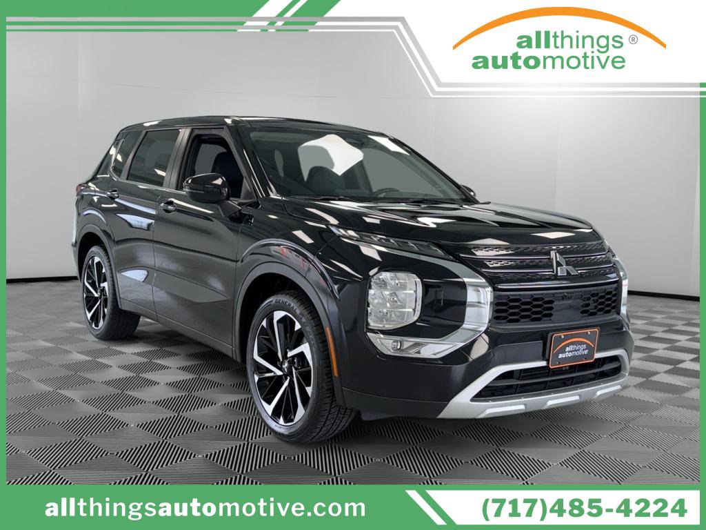 Used 2023 Mitsubishi Outlander SE