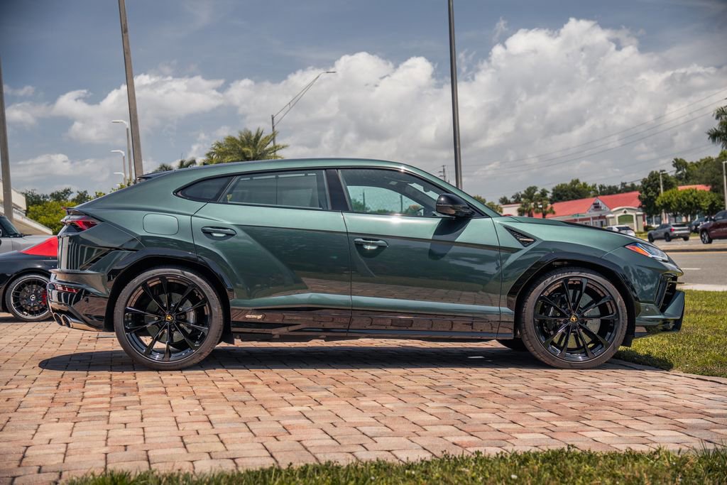 Used 2024 Lamborghini Urus S AWD/4WD image 6